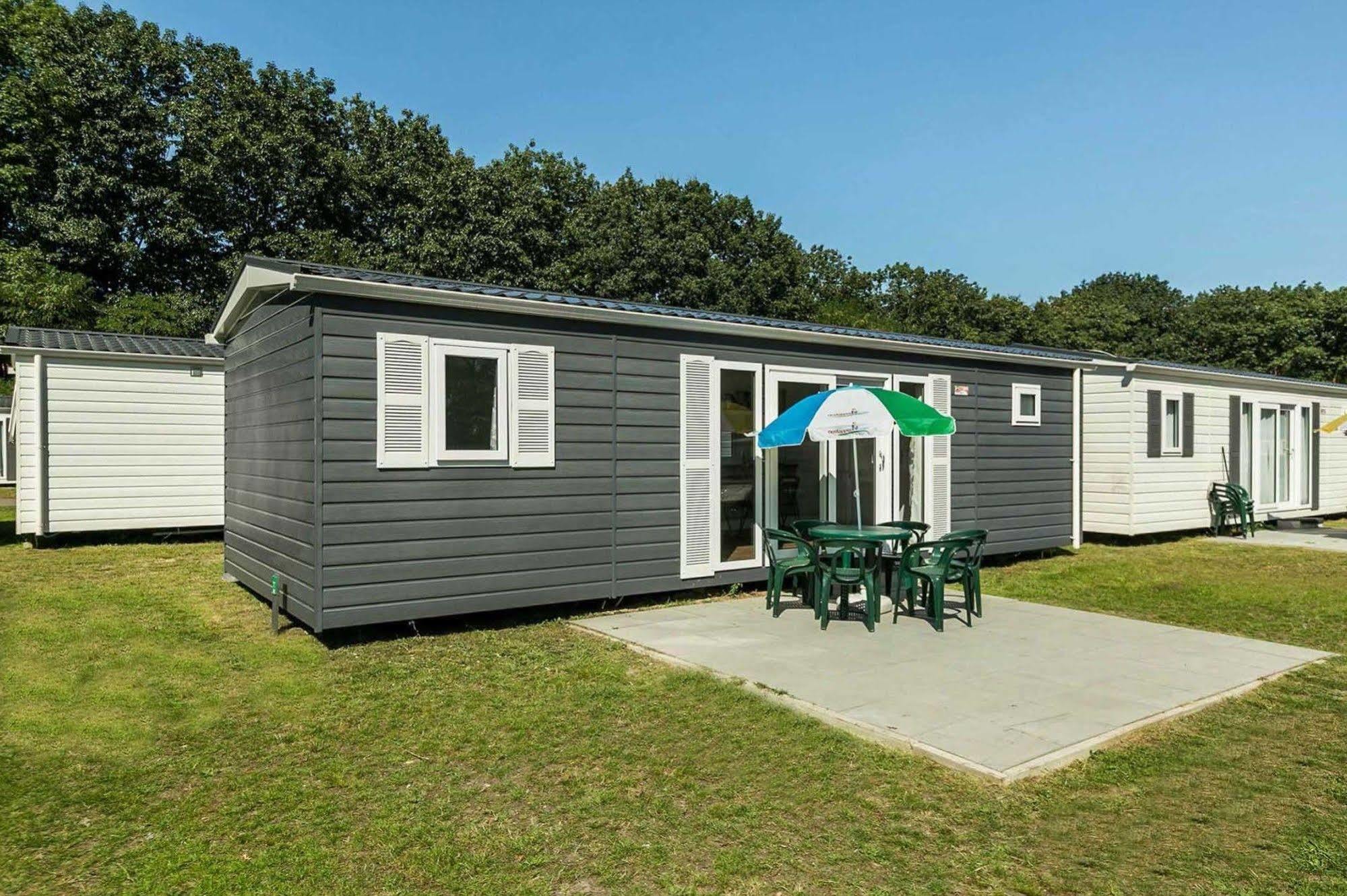 Oostappen Vakantiepark Hengelhoef Nv 호텔 Aan de Wolfsberg 외부 사진